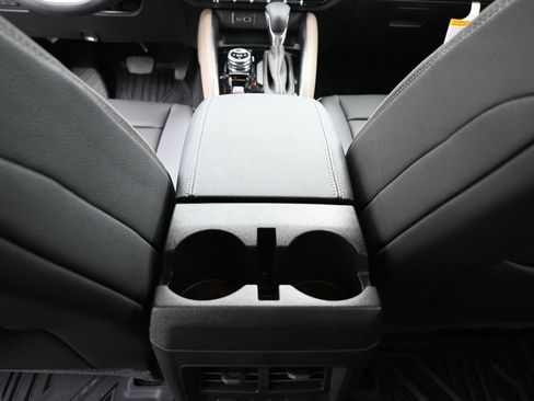 New 2026 GMC Canyon Denali w/ LPO, Denali Black Edition image 20