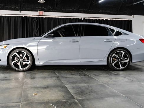 Used 2022 Honda Accord Sport image 11
