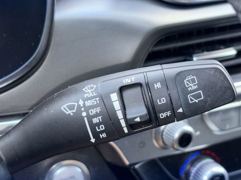 Used 2022 Kia Telluride S FWD image 26