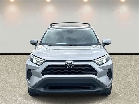 Used 2022 Toyota RAV4 XLE image 2