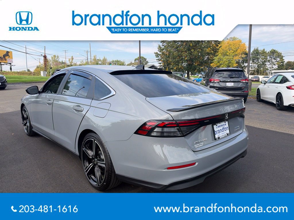 Used 2025 Honda Accord Sport image 4