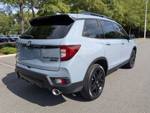 Certified 2024 Honda Passport Black Edition image 8