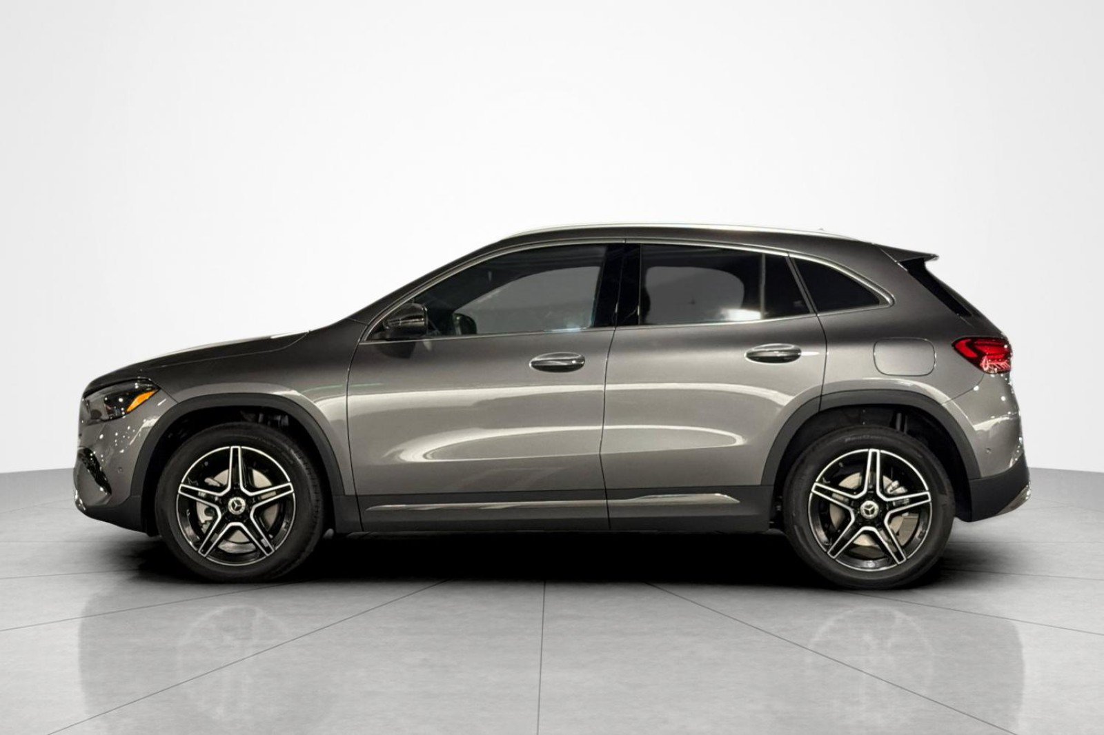 New 2026 Mercedes-Benz GLA 250 4MATIC image 2