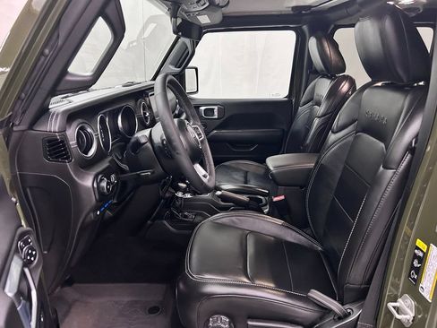 Used 2023 Jeep Wrangler Unlimited Sahara w/ Cold Weather Group AWD/4WD image 12