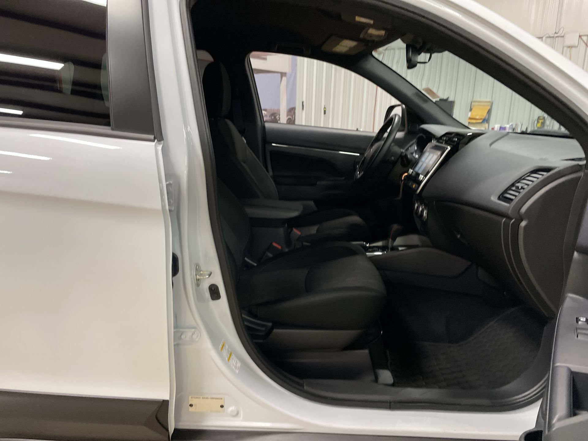 Used 2025 Mitsubishi Outlander Sport AWD image 26