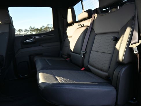 Used 2024 Chevrolet Silverado 1500 ZR2 w/ Technology Package image 31