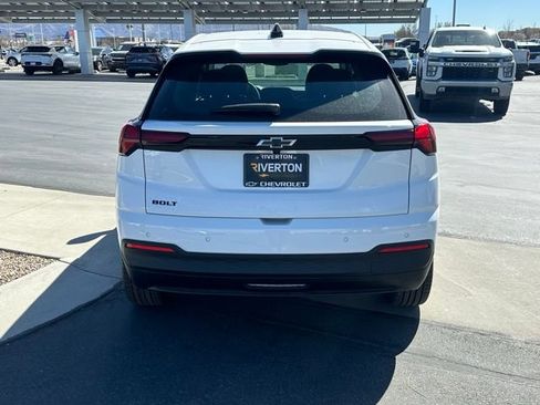 New 2027 Chevrolet Bolt LT w/ Comfort Package FWD image 23
