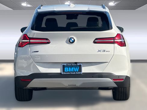 Used 2026 BMW X3 xDrive30 w/ Premium Package image 9