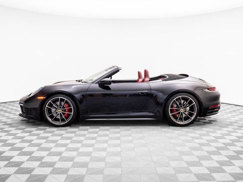 Certified 2022 Porsche 911 Carrera 4S AWD/4WD image 2