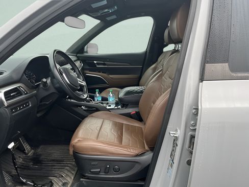 Used 2022 Kia Telluride SX w/ SX Prestige Package AWD/4WD image 8