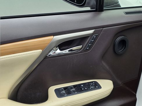 Certified 2020 Lexus RX 350L FWD w/ Premium Package image 12