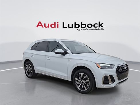 Used 2023 Audi Q5 2.0T Premium w/ Convenience Package image 2