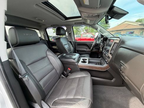 Used 2019 GMC Sierra 2500 Denali AWD/4WD image 23