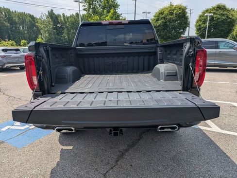 Used 2025 GMC Sierra 1500 AT4 w/ AT4 Premium Package AWD/4WD image 7