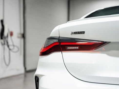 Used 2023 BMW 440i xDrive Coupe w/ Premium Package image 15