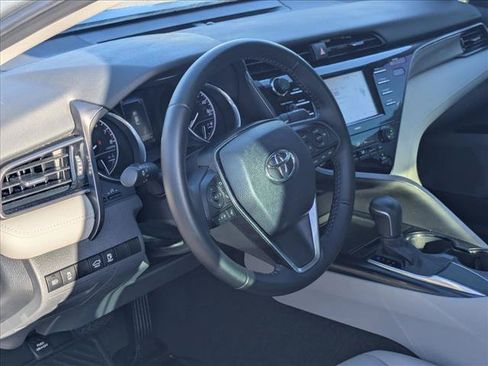 Certified 2020 Toyota Camry SE w/ Convenience Package FWD image 10