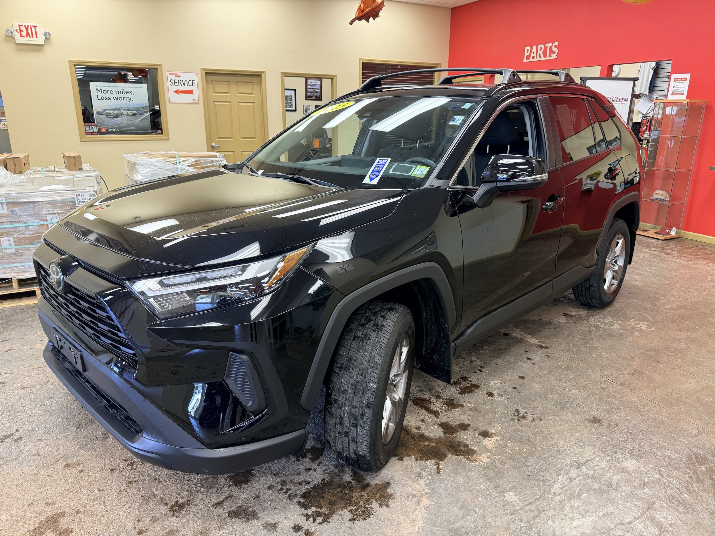 Used 2023 Toyota RAV4 XLE w/ Convenience Package AWD/4WD image 3