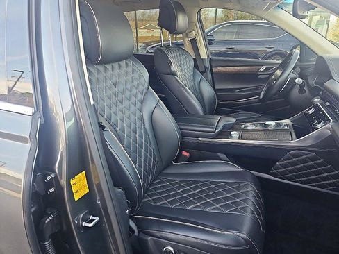 Used 2023 Genesis GV80 3.5T w/ Prestige Package image 18