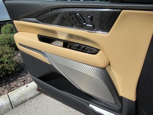 Used 2026 Cadillac Escalade IQ Sport 2 AWD/4WD image 30