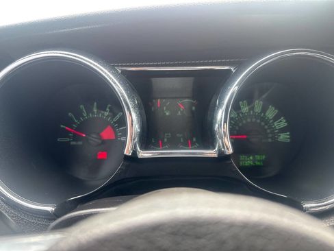 Used 2006 Ford Mustang GT image 13