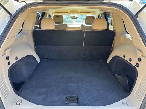 Used 2017 Jeep Grand Cherokee Laredo w/ Quick Order Package 2BE image 13