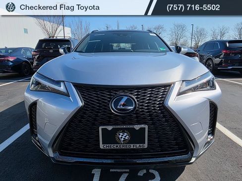 Used 2023 Lexus UX 250h F Sport image 2
