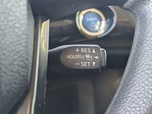 Used 2020 Toyota Prius AWD image 21