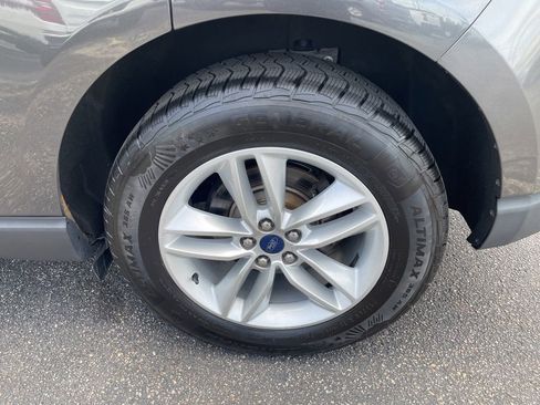 Used 2017 Ford Edge SEL w/ Equipment Group 201A AWD/4WD image 4