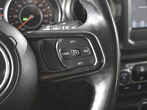 Used 2019 Jeep Wrangler Unlimited Sport S AWD/4WD image 16