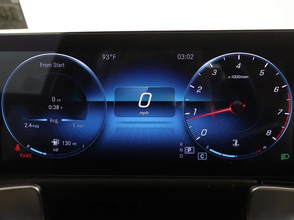Used 2022 Mercedes-Benz GLB 250 4MATIC image 35