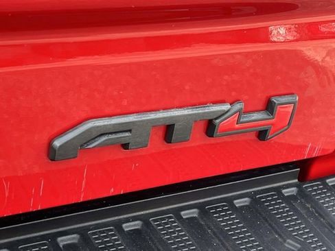 Used 2022 GMC Sierra 1500 AT4 w/ AT4 Premium Package image 11