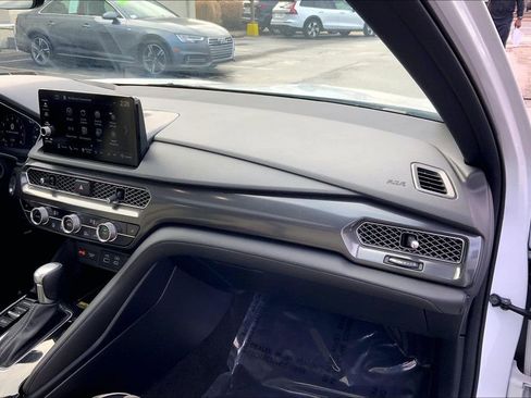 Used 2023 Acura Integra A-Spec image 19