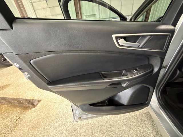 Used 2023 Ford Edge SEL w/ Convenience Package AWD/4WD image 11