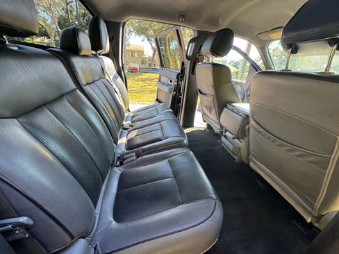 Used 2013 Ford F150 XLT w/ XLT Chrome Pkg image 15