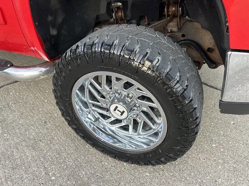 Used 2012 GMC Sierra 2500 SLE w/ SLE Preferred Package image 9