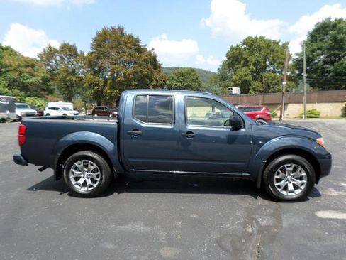 Used 2020 Nissan Frontier SV image 8