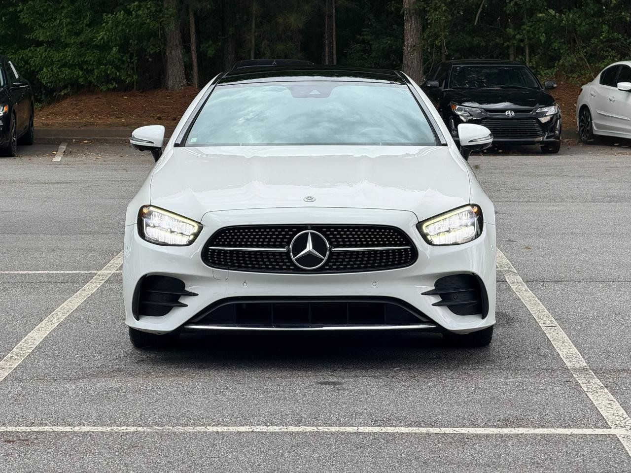 Used 2021 Mercedes-Benz E 450 Coupe image 3