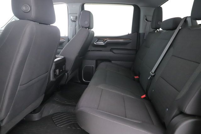 Used 2024 Chevrolet Silverado 1500 RST w/ Z71 Off-Road Package AWD/4WD image 27