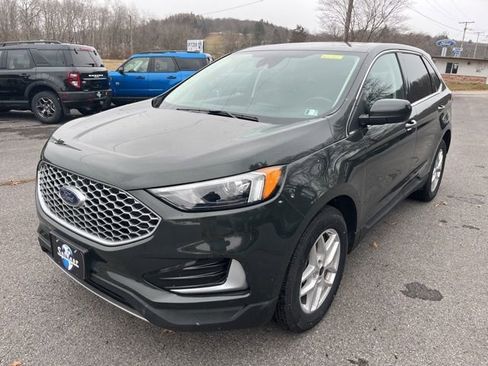 Used 2024 Ford Edge SEL image 10