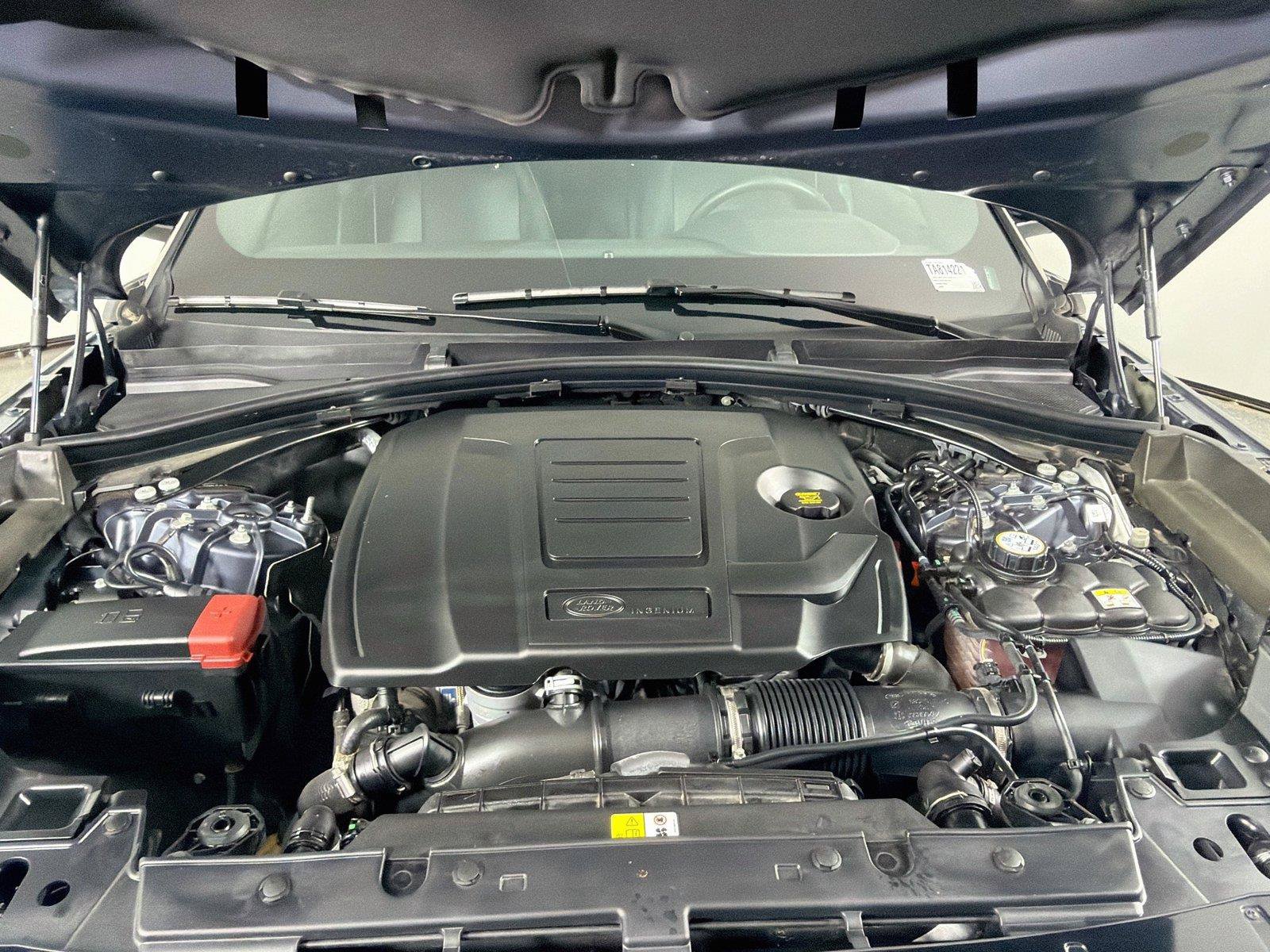 Certified 2026 Land Rover Range Rover Velar Dynamic SE AWD/4WD image 30