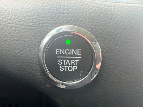 Used 2024 Ford Edge Titanium AWD/4WD image 16