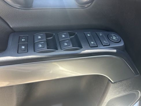 Used 2018 Chevrolet Silverado 1500 LT w/ All Star Edition RWD image 16