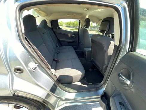 Used 2010 Dodge Avenger SXT FWD image 21