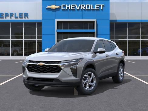 New 2026 Chevrolet Trax LS FWD image 6