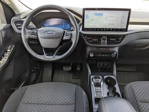 Used 2023 Ford Escape Active w/ Tech Pack #2 AWD/4WD image 16