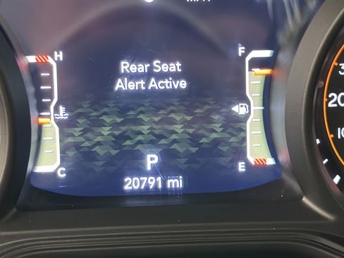 Used 2025 Jeep Wrangler Unlimited Sport AWD/4WD image 16