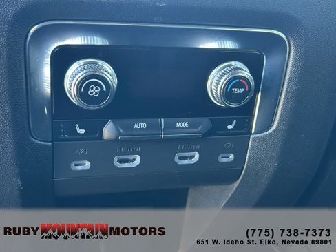 Used 2023 GMC Yukon Denali w/ Advanced Technology Package AWD/4WD image 22