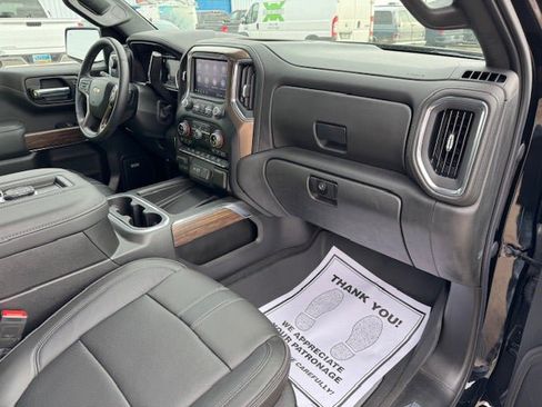 Used 2022 Chevrolet Silverado 1500 High Country w/ Technology Package image 25