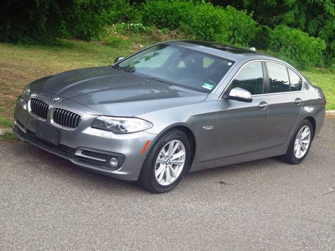 Used 2016 BMW 528i xDrive Sedan AWD/4WD image 39