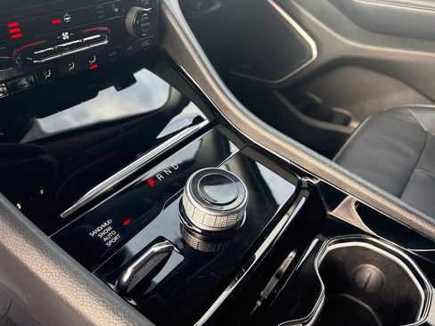 Certified 2021 Jeep Grand Cherokee L Limited image 24